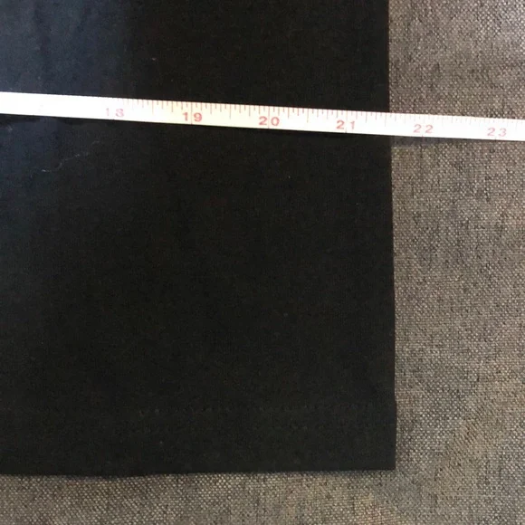 VLONE Black and Red Graphic Tee Short Sleeve - Picture 5 of 7